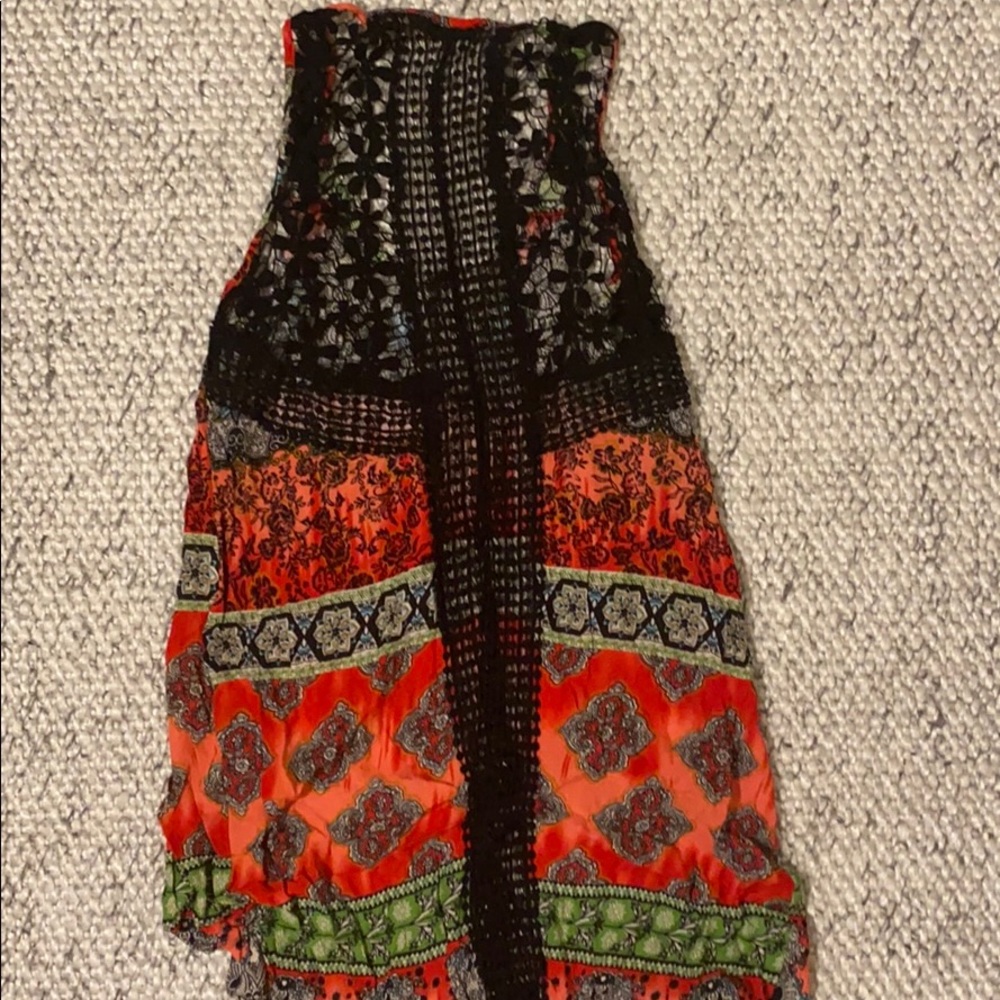 Patterned top - Picture 2 of 2